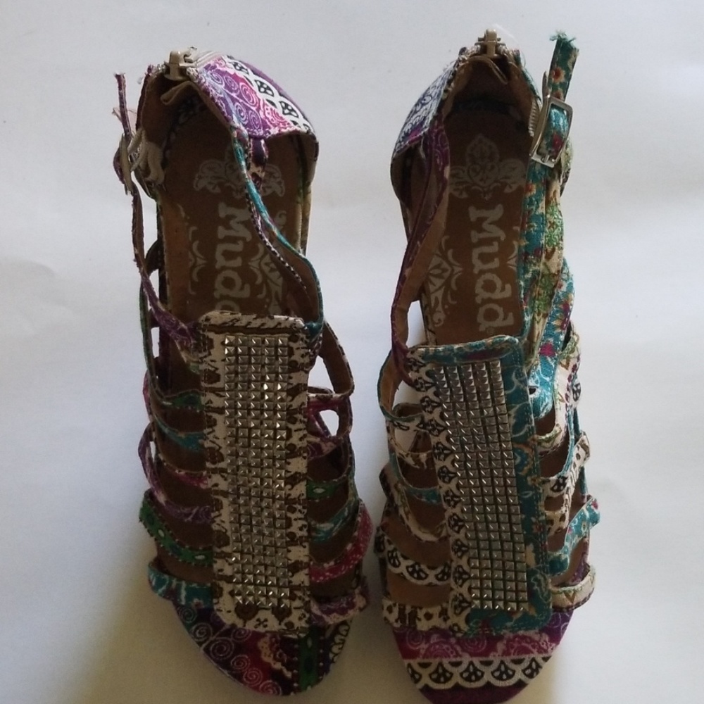 Mudd Women's Wedge Sandals